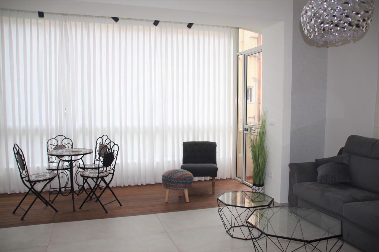 Arianked Palace With Private Parking Tel Aviv-Jaffa Exterior foto