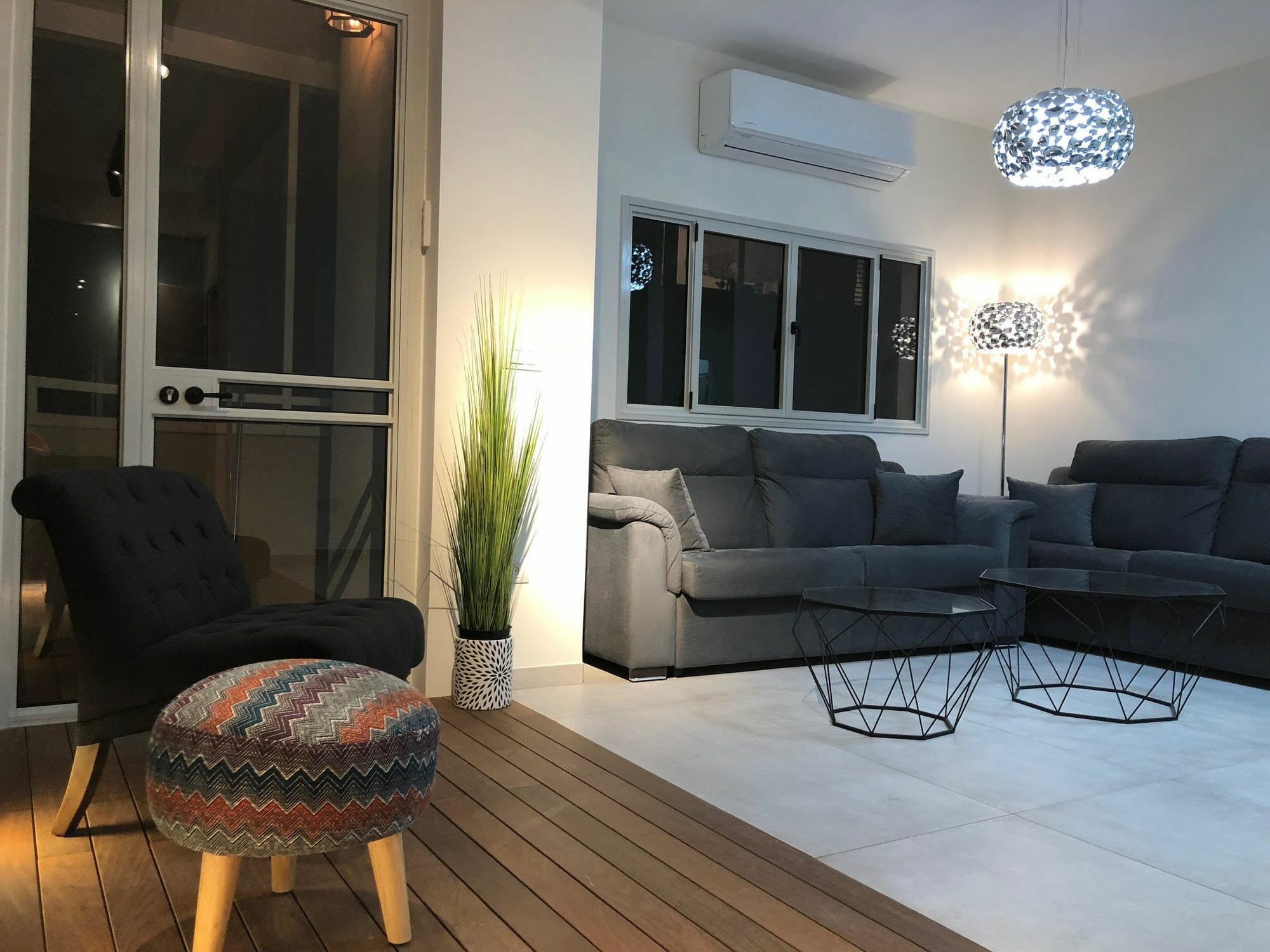 Arianked Palace With Private Parking Tel Aviv-Jaffa Exterior foto